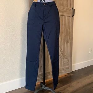 Women's Sperry chino pants.